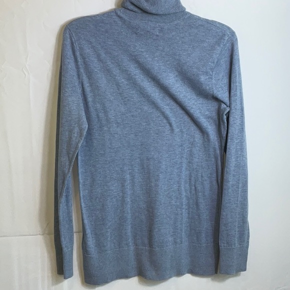 Chaps Blue Turtleneck Size Medium Like new - Picture 2 of 6
